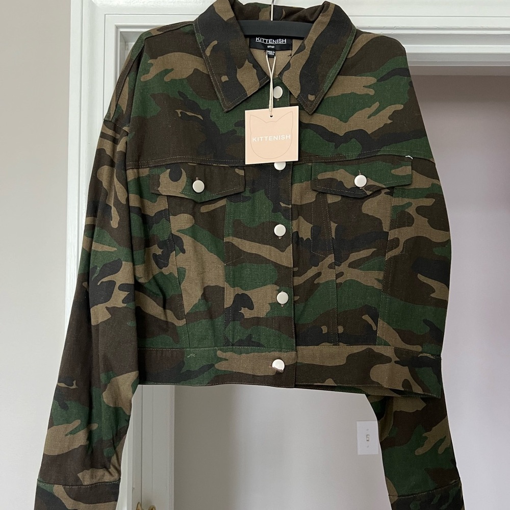 Kittenish Crop Camo Jacket
